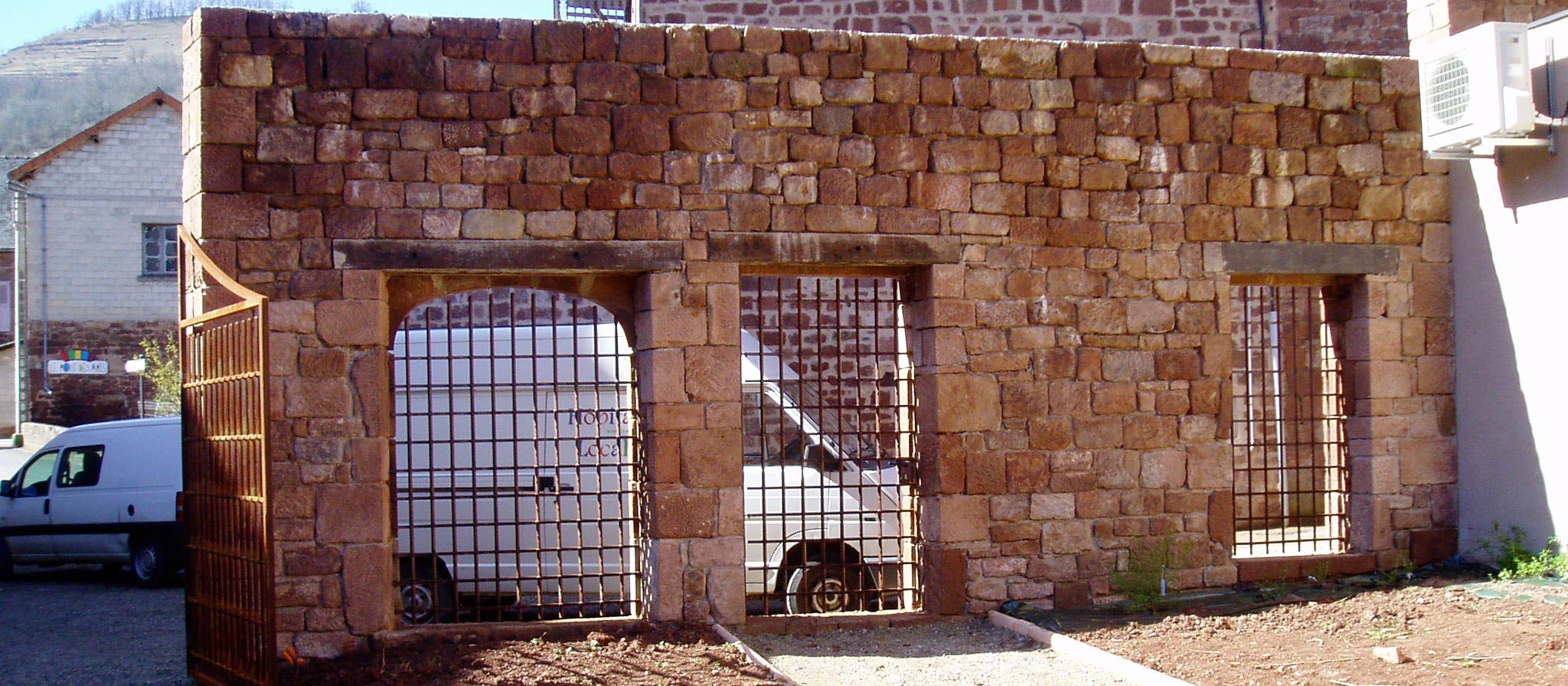 Restauration de mur en pierre - Aveyron